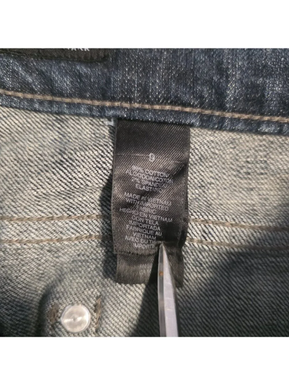 DKNY Jeweled Jeans Blue Distressed Denim Boho Bling Gemstones Juniors Size 9‎